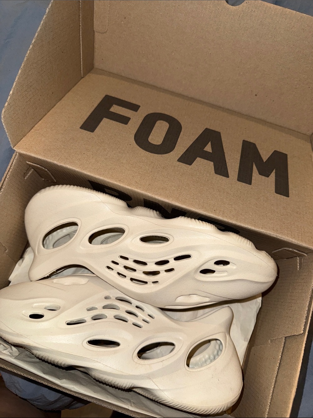 Yeezy Foam Runners in Cream White